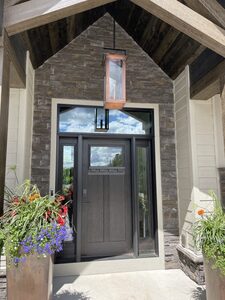 waudena-craftsman-entryway-600x800